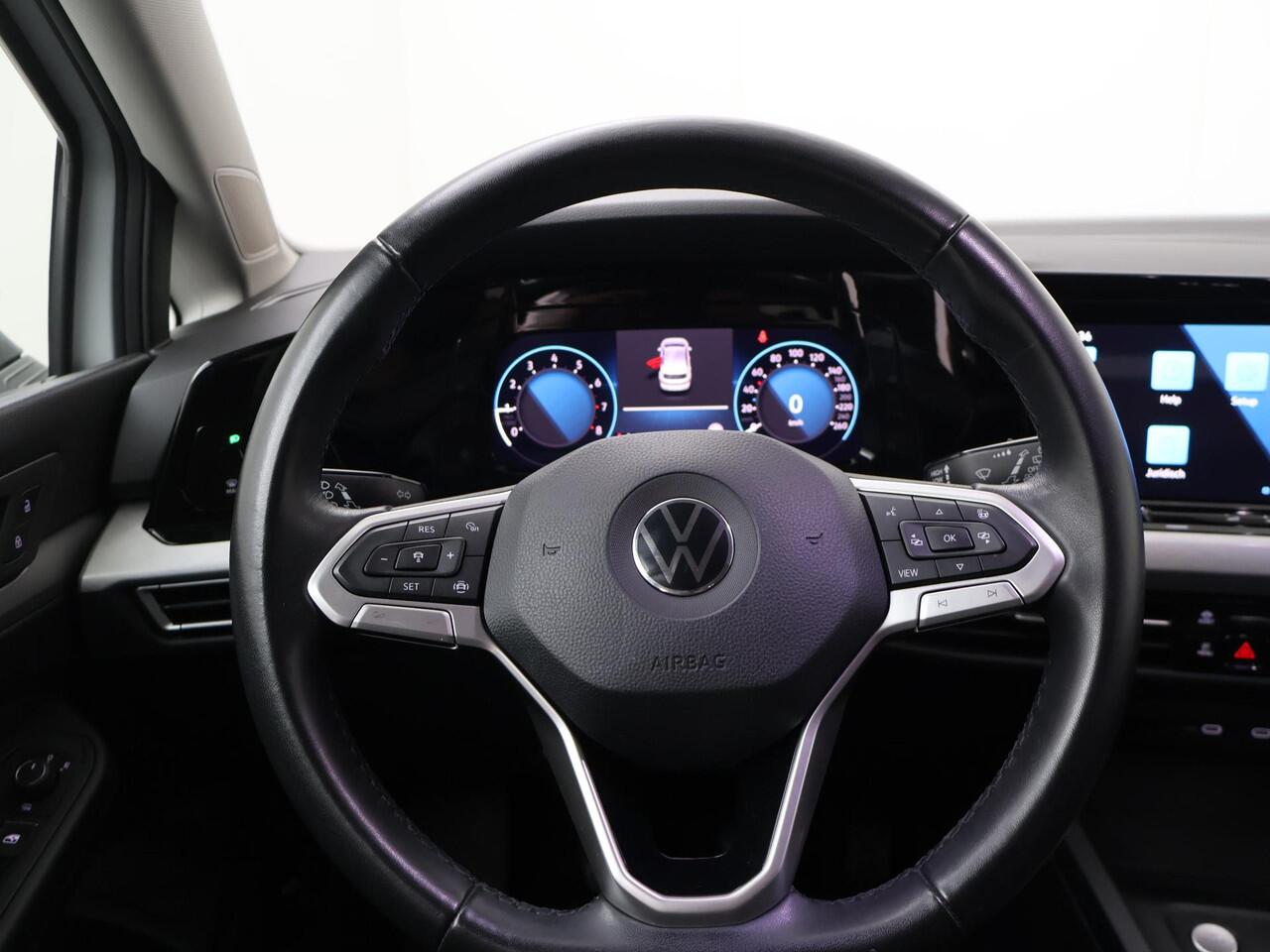 Volkswagen GOLF 1.0 TSI Life | 110 PK | Multifunctioneel stuurwiel | Cruisecontrol | Stoelverwarming | Achteruitrijcamera |