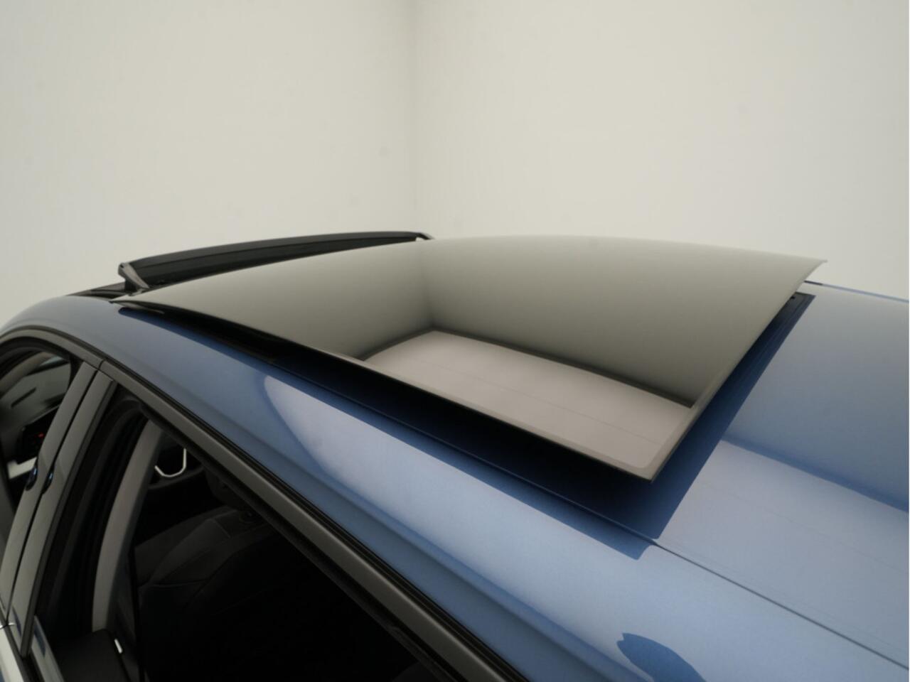 Volkswagen GOLF 1.5 eHybrid Style Edition