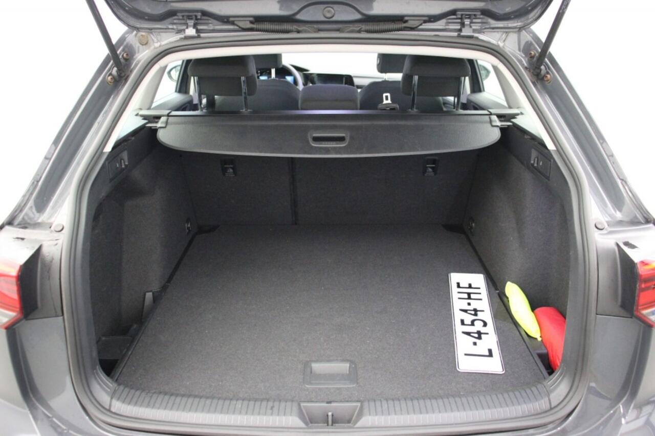 Volkswagen GOLF Variant 1.0 TSI - Carplay, Digitaal Cockpit, Cruise, Trekhaak