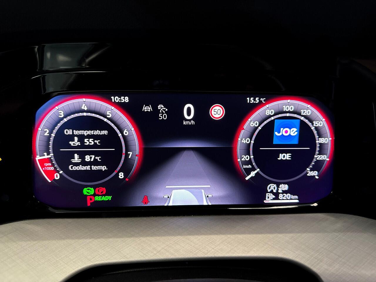 Volkswagen GOLF 1.5 eTSI 110pk Life Edition Achteruitrijcamera / Koplampverlichting led plus / 17 inch lichtmetaal / Voorstoelen verwarmbaar