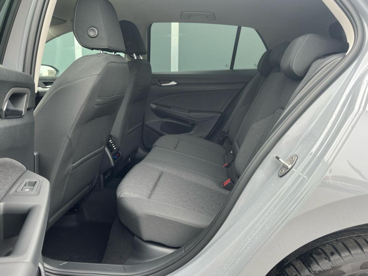 Volkswagen GOLF 1.5 TSI eHybrid 204pk Life Edition | New model | LED Plus | Came