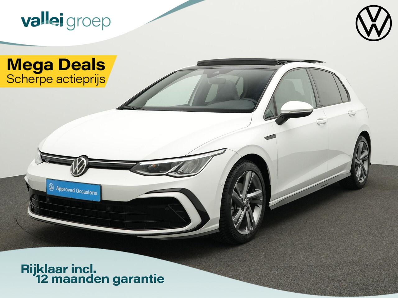 Volkswagen GOLF 1.5 eTSI 150 pk DSG R-Line Business | Panoramadak | Achteruitrijcamera | Parkeersensoren voor/achter | Park Assist | Side Assist | Adaptive Cruise | 17 inch