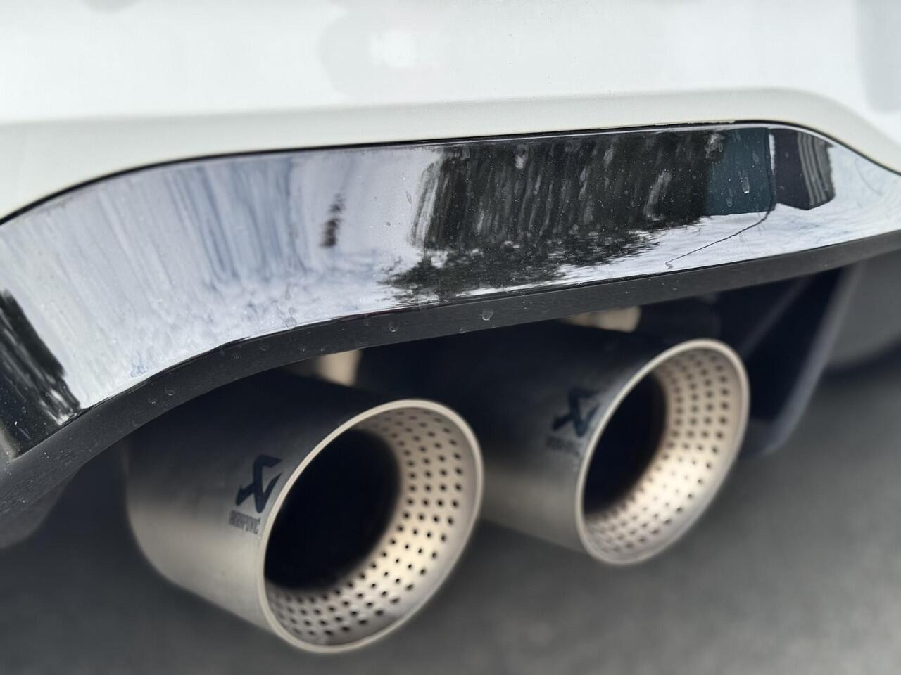 Volkswagen GOLF 2.0 TSI R 4Motion AKRA LEDER 333PK FULL