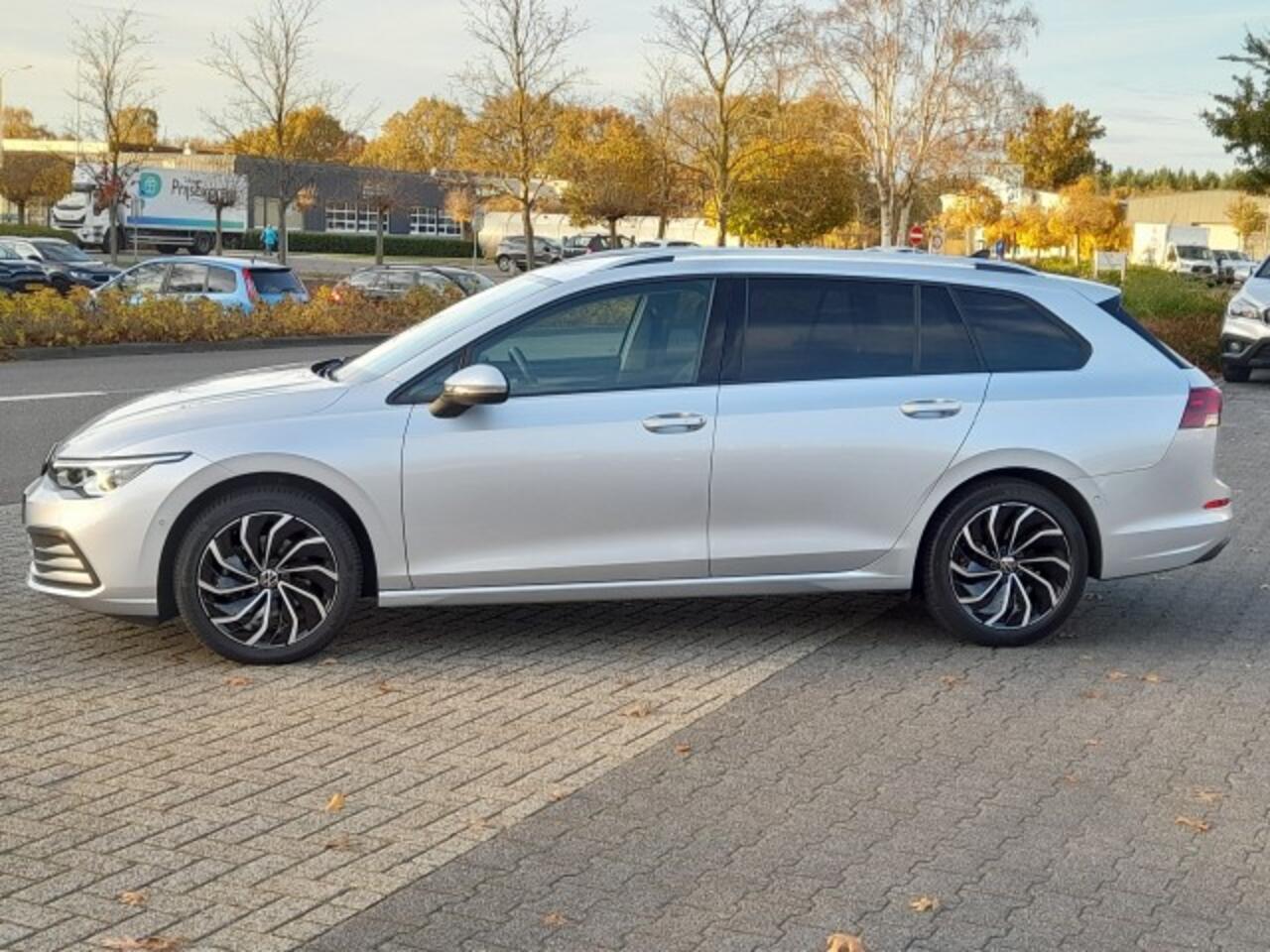 Volkswagen GOLF 1.5 TSI VARIANT BUSINESS IQ-LIGHT TREKHAAK VIRTUAL DASHB. MEMORY