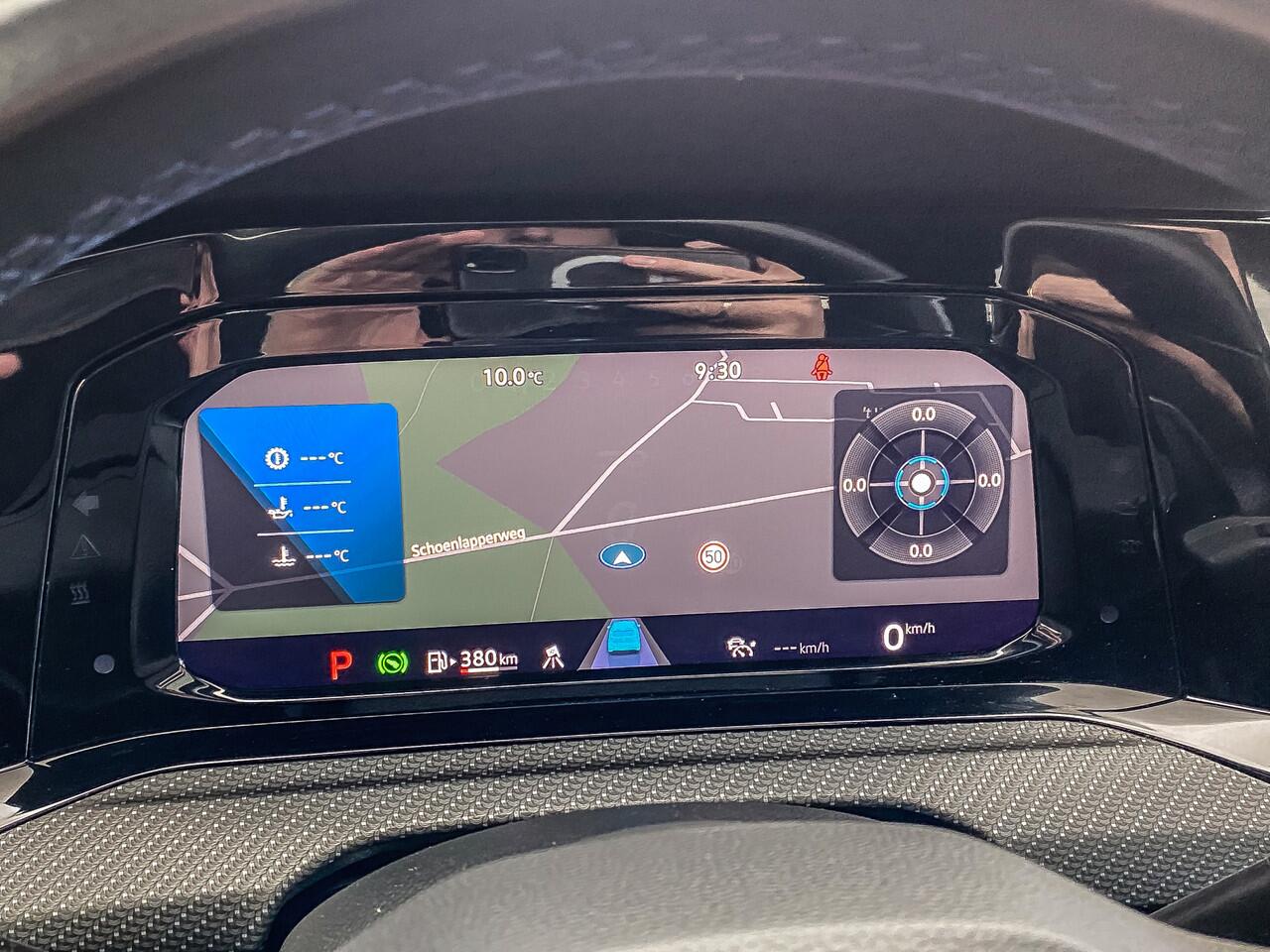 Volkswagen GOLF 2.0 TSI R 320PK 4Motion | PANORAMADAK | MATRIX LED | CAMERA | KEYLESS | WINTER PAKKET |