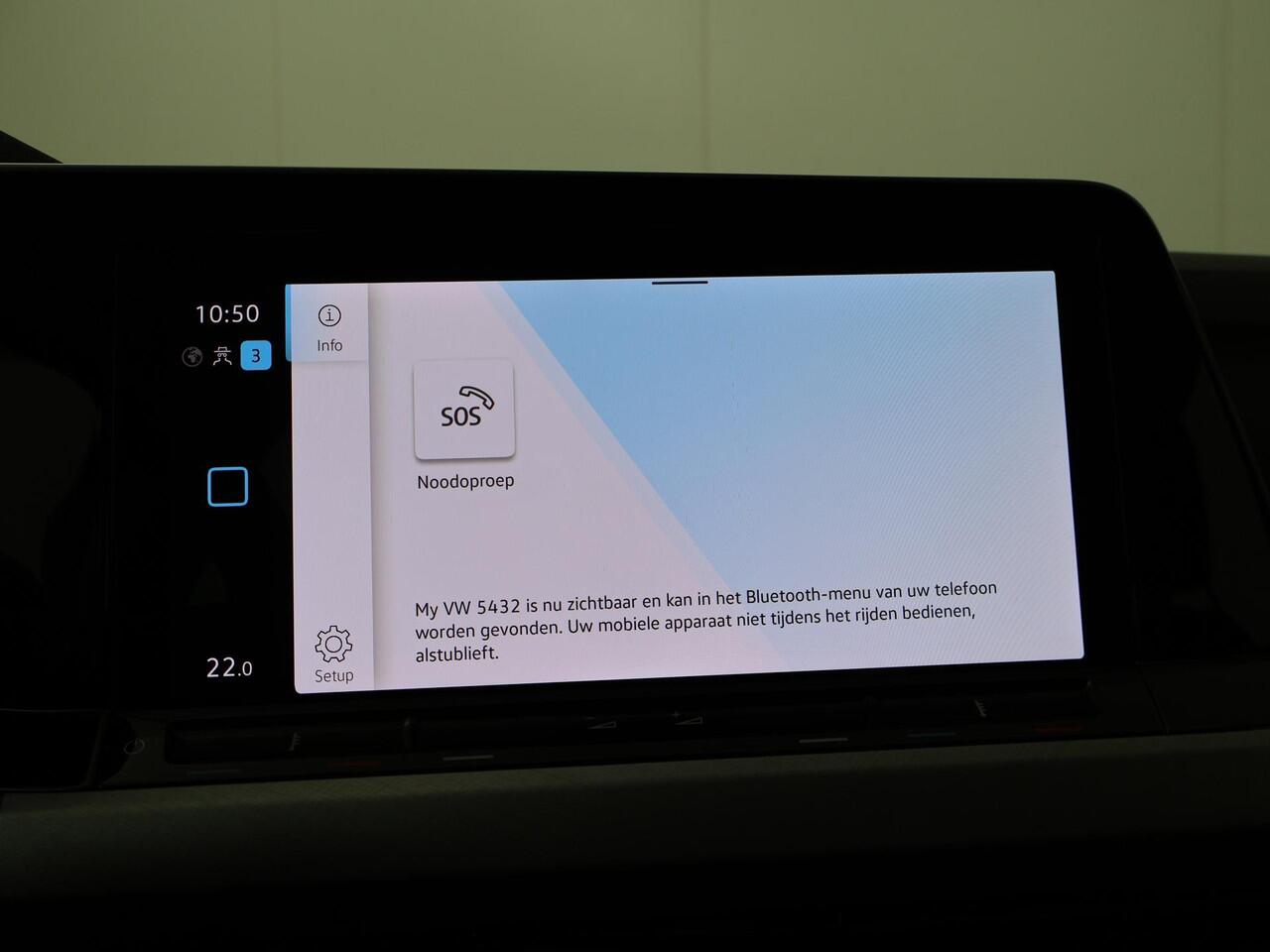 Volkswagen GOLF 1.0 TSI Life | 110 PK | Navigatiesysteem | Achteruitrijcamera | Adaptive cruise control |