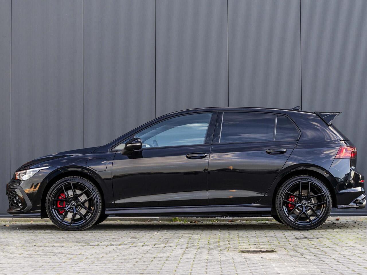 Volkswagen GOLF 1.4 eHybrid GTE volledig akrapovic. sport pakket.