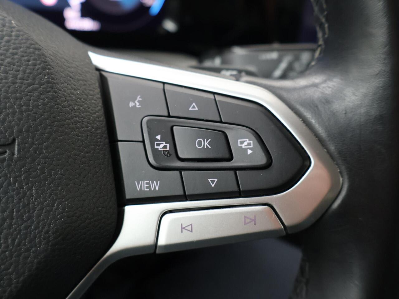 Volkswagen GOLF Variant 1.0 eTSI Life | 110 PK | Automaat | Adaptive cruise control | Apple Carplay/Android Auto |