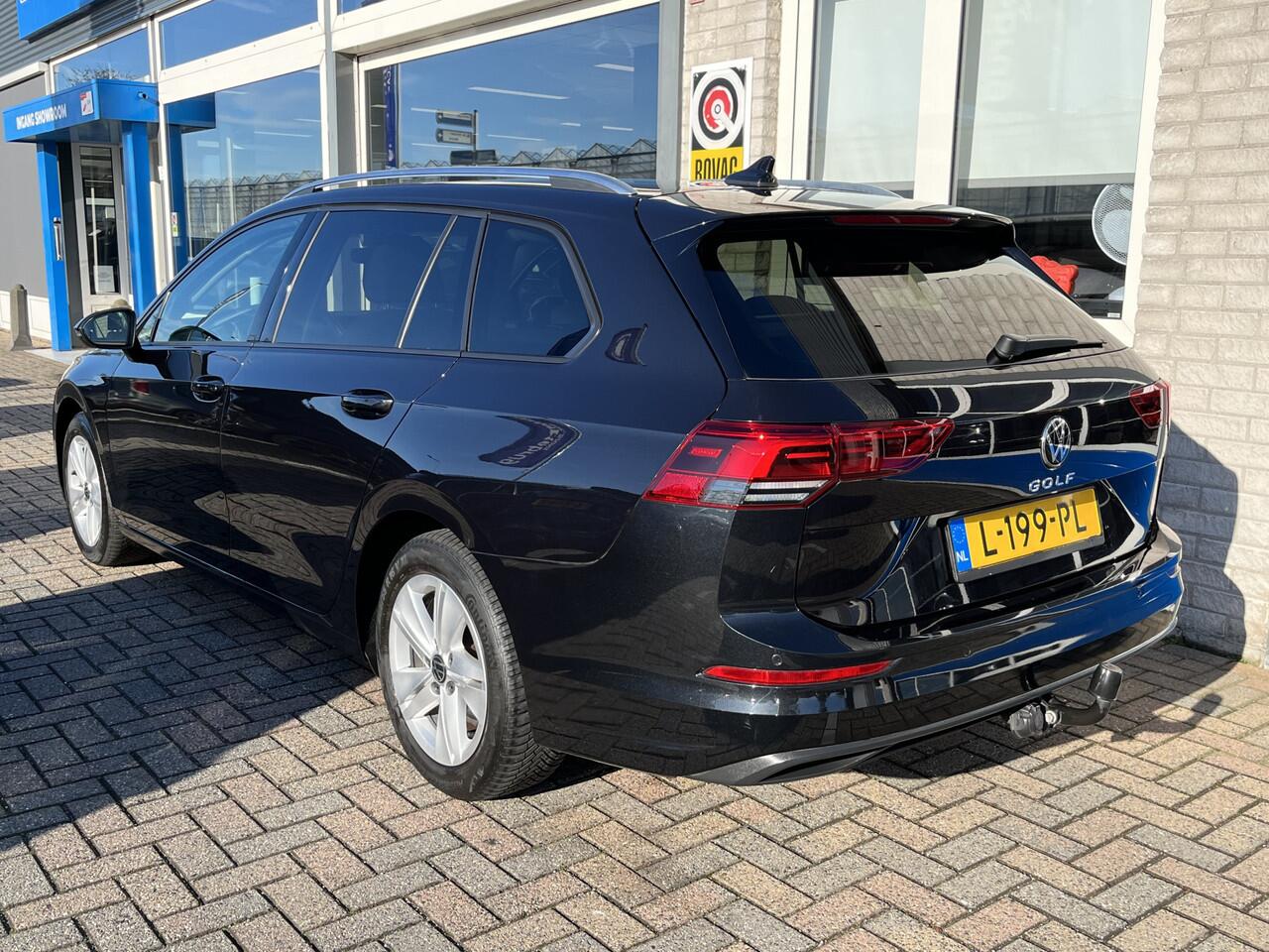 Volkswagen GOLF Variant 1.0 TSI Life / TREKHAAK/ PARK.SENSOREN V+A/ ACC/ APP-CONNECT/ NAVI/ DIGITAL DASH/ LANE-ASSIST/ DAB/ CLIMA/ ISOFIX/ 16'' LMV