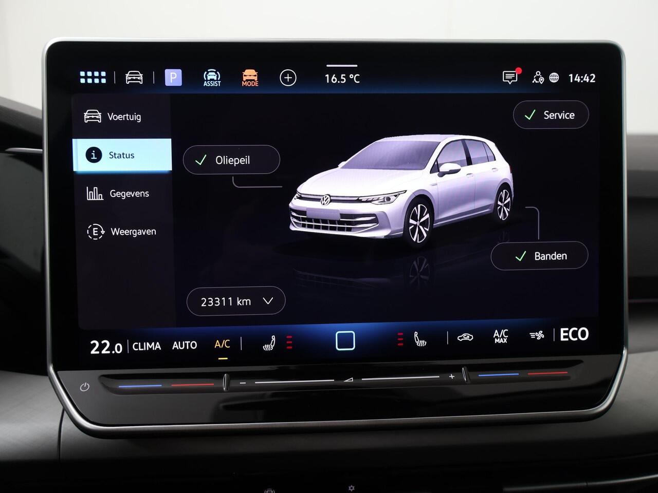 Volkswagen GOLF 1.5 eHybrid Life Edition | 204 PK | Automaat | Panoramadak | Achteruitrij camera | Actieve Cruisecontrol |