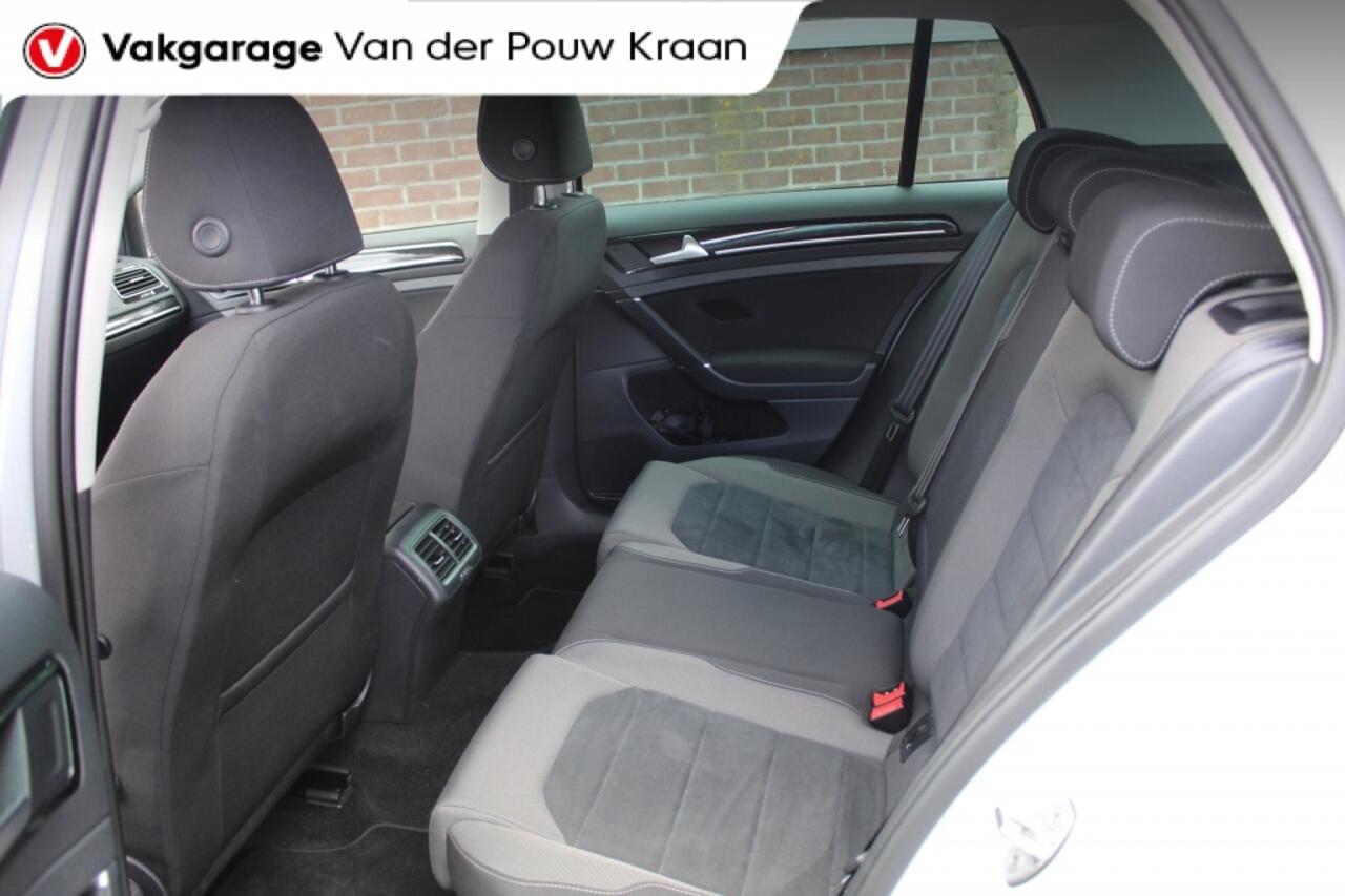 Volkswagen GOLF 1.5 TSI Highline Climate Control / Adaptive Cruise Control