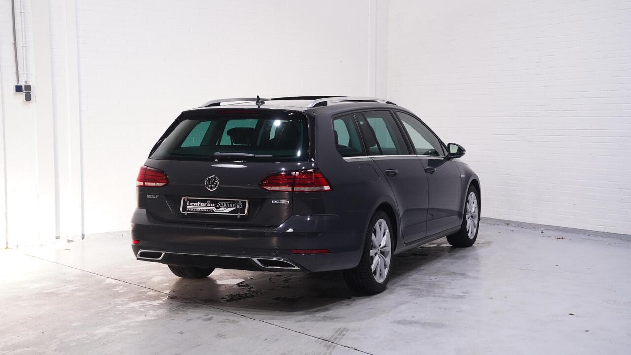 Volkswagen GOLF Variant 1.5 TSI Highline NAP Panodak Camera Sportstoelen Afneembare trekhaak 1400 kg PDC v+a Led koplampen