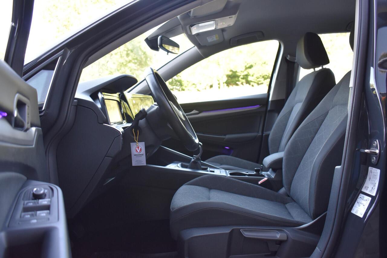 Volkswagen GOLF 1.5 TSI Life Business Lane ACC Keyless StuurVerw. Stoelvw