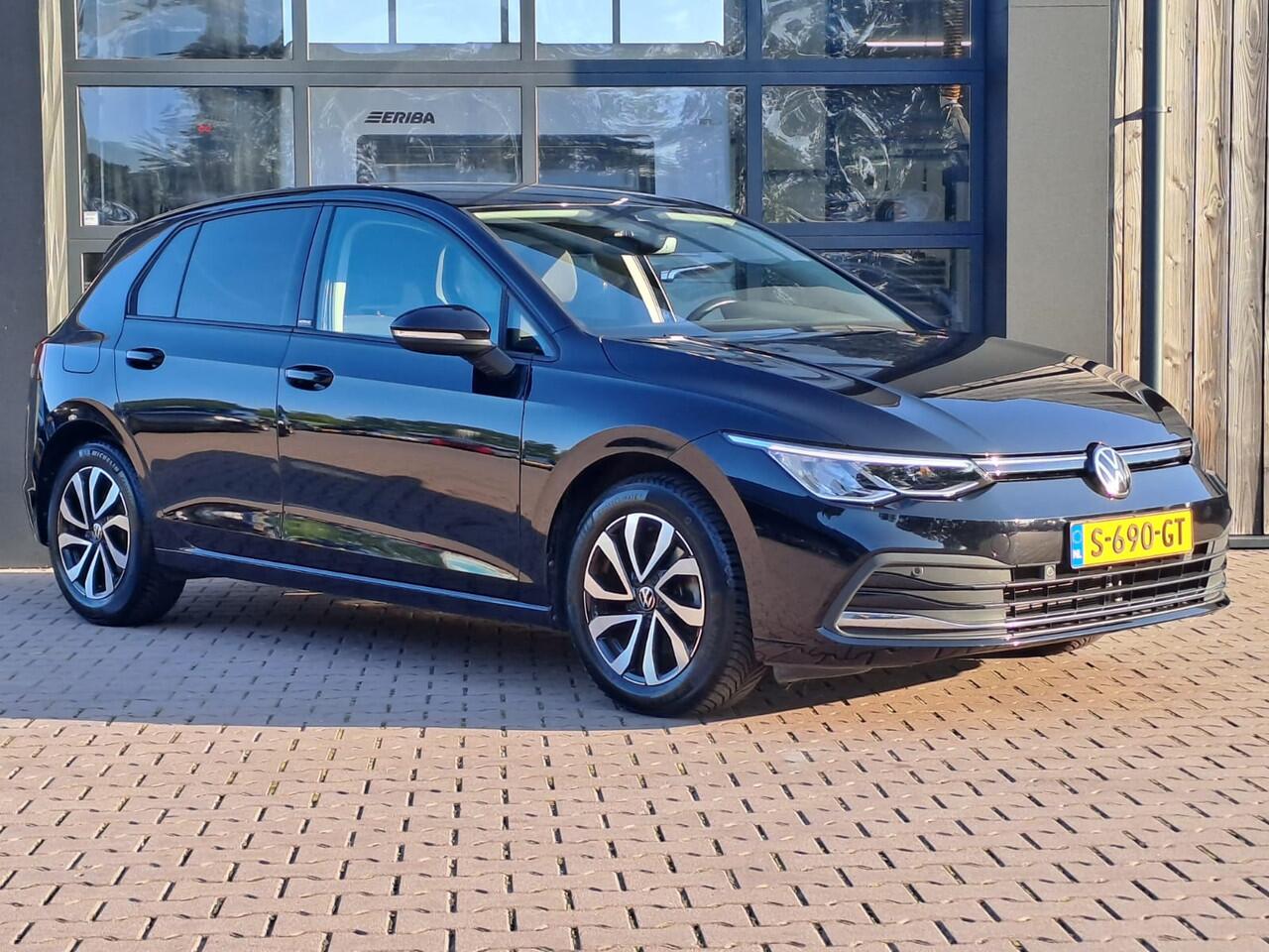 Volkswagen GOLF 1.5 eTSI R-Line Business+ | LED | Trekhaak | All-seasons | ACC | Keyless | Stoelverwarming |