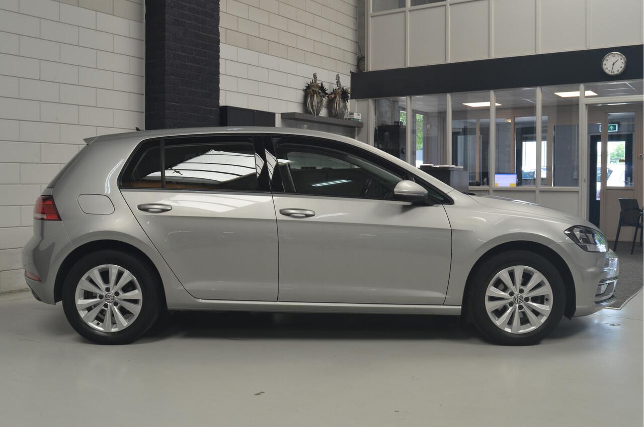 Volkswagen GOLF 1.0 TSI Comfortline // 117.000 km // CLIMA // ADAPTIVE CRUISE // TREKHAAK // NAVI //