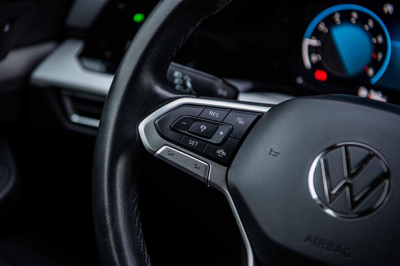 Volkswagen GOLF 1.0 TSi 110 pk Life | Achteruitrijcamera | Parkeersensoren | Digit. Instrumentarium