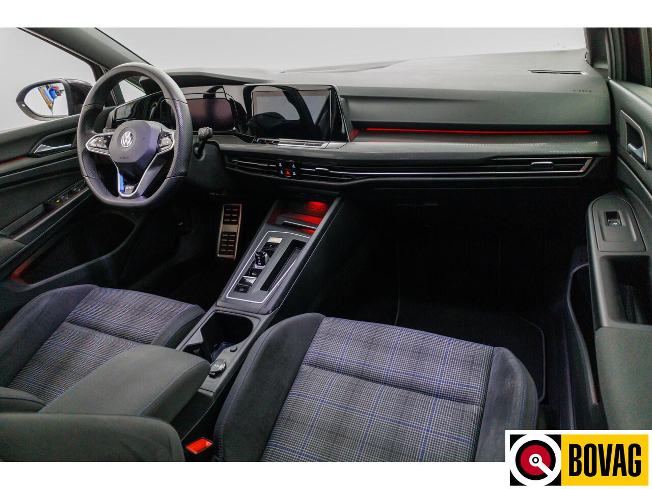 Volkswagen GOLF 1.4 eHybrid GTE 245 PK | App. connect | Navigatie | Travel assist | Stoel & stuurverw | IQ Led, Sfeerverlichting