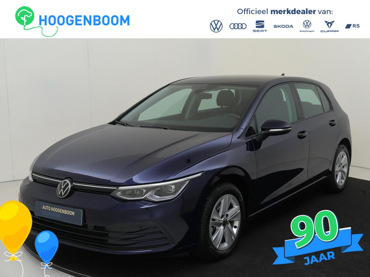 Volkswagen GOLF 1.0 TSI Life | Achteruitrijcamera | Navigatie | Dodehoek detectie | Adaptieve cruise control | Elektrisch inklapbare buitenspiegels | CarPlay | Sfeerverlichting |