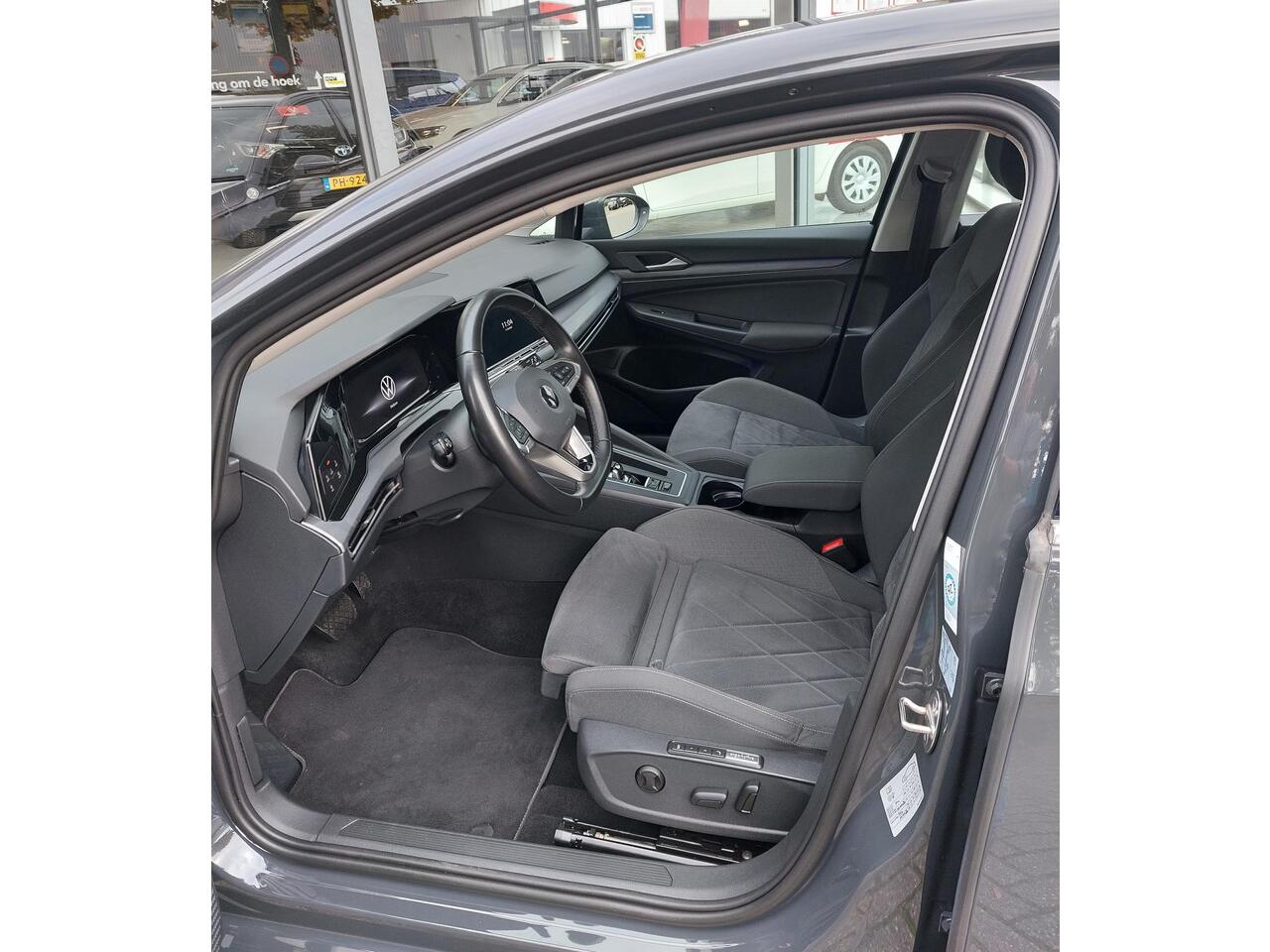 Volkswagen GOLF 1.4 eHybrid Style