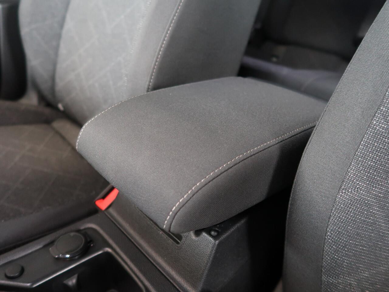 Volkswagen GOLF Variant 1.0 eTSI 110pk DSG WINTERPACK/VIRTUAL/SFEER/CARPLAY/NAVI/PDC