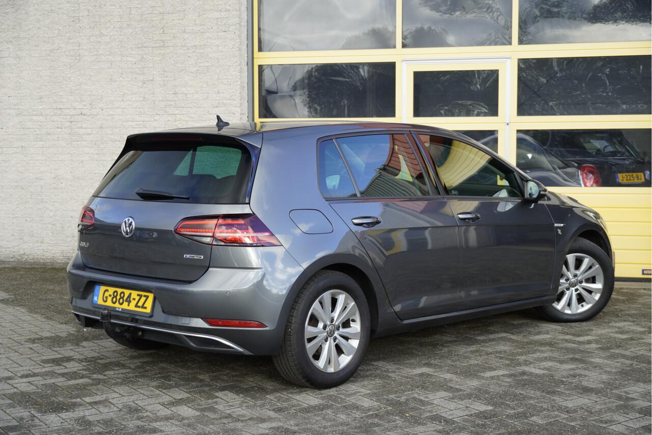 Volkswagen GOLF 1.5 TSI 131PK! 5drs Highline BJ2020 Lmv 16" | Led | Pdc | Navi | Dynamische knipperlichten | Panoramadak | Trekhaak | App-Connect | Virtual cockpit | Climate control | Cruise control | Sportstoelen | Extra getint glas