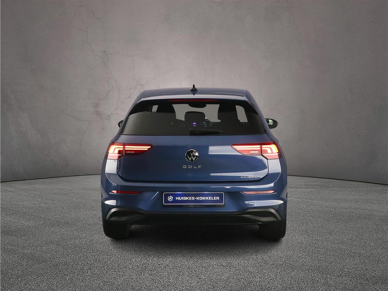 Volkswagen GOLF Life Edition 1.5 TSI eHybrid 204pk DSG Automaat Adaptive cruise control, Achteruitrijcamera, LED koplampen, Stuurwiel verwarmd, Parkeersensoren