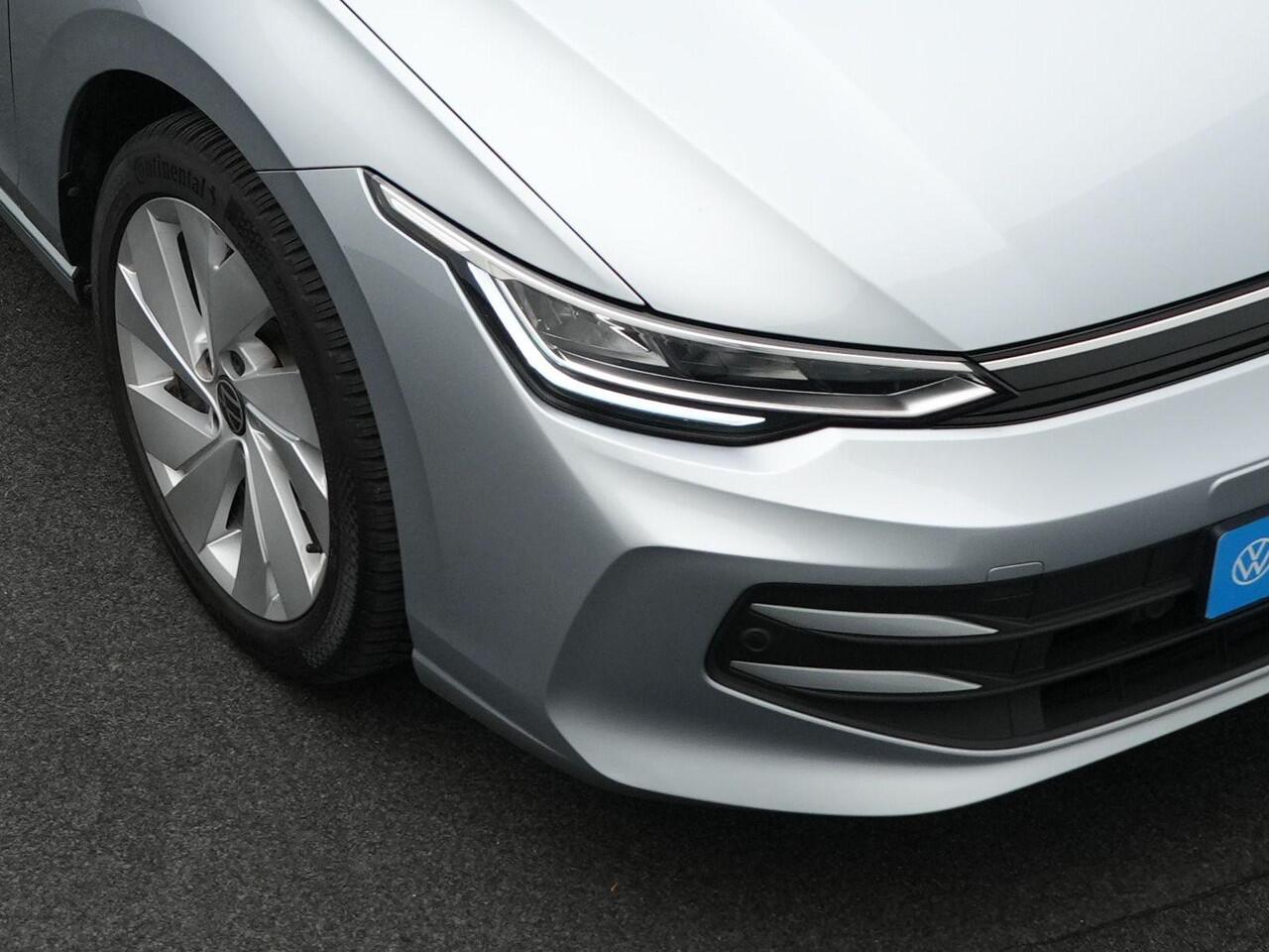 Volkswagen GOLF 1.5 TSI 115 pk Life Edition | Stuur-/stoelverwarming | Achteruitrijcamera | Adaptive Cruise | Keyless