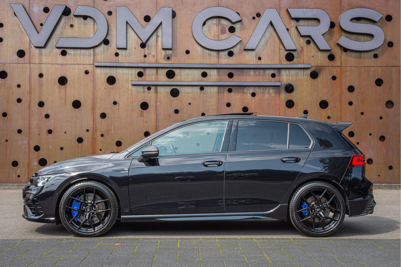 Volkswagen GOLF R 2.0 TSI R 4Motion | AKRAPOVIC | STAGE 2 | IQ.DRIVE | PANO | PERFORMANCE |