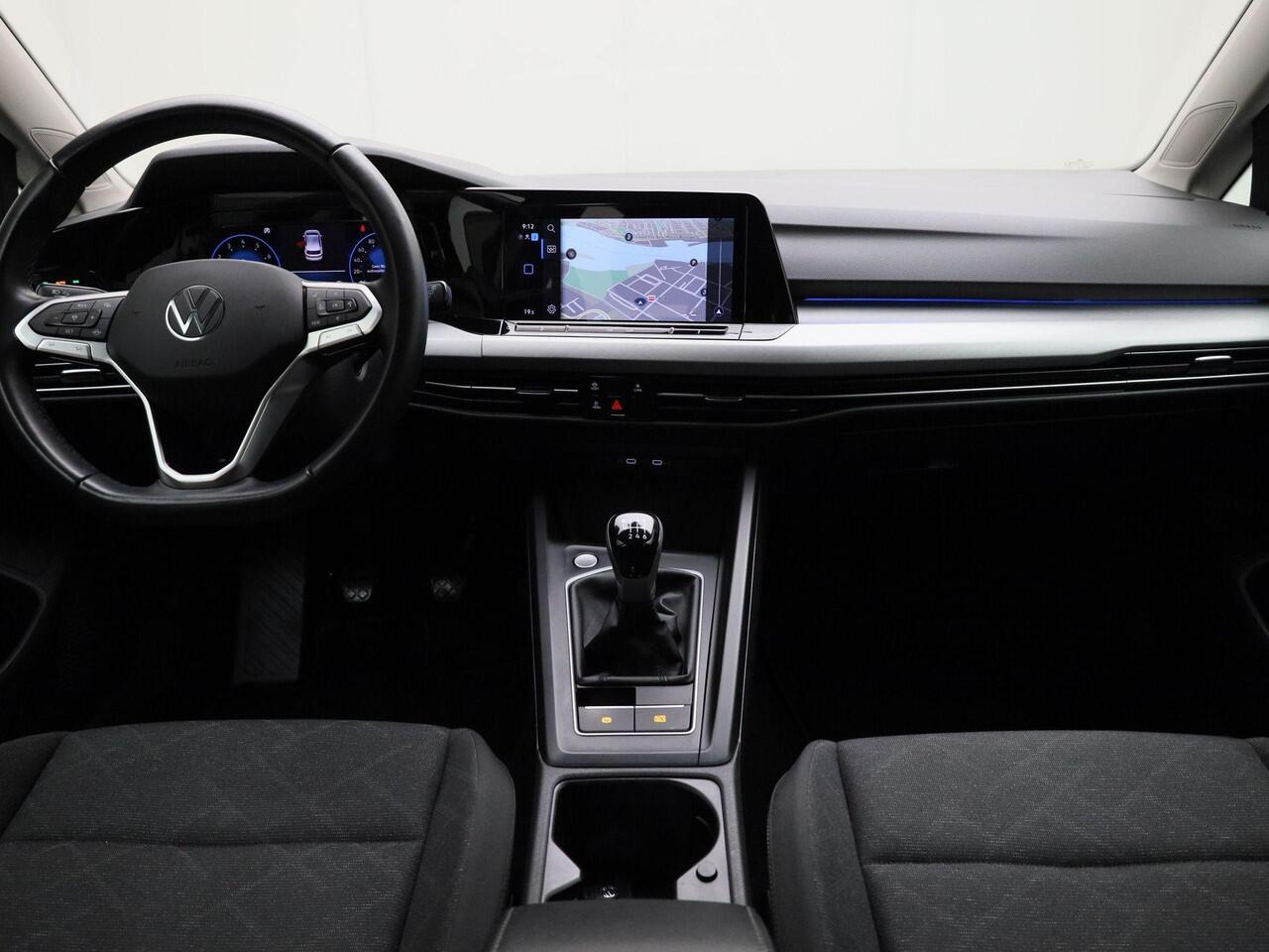 Volkswagen GOLF 1.0TSI/110PK Life · Apple/Android Car Play · Navigatie · Parkeer sensoren · Garantie t/m 04-07-2027 of 100.000km