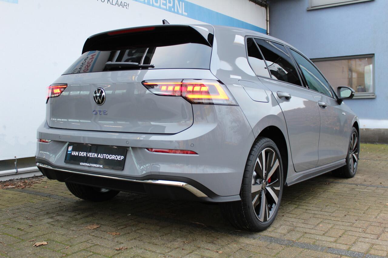 Volkswagen GOLF 1.5 eHybrid GTE 272 pk | Panorama dak | Stoel/Stuur verwarming | 360* Camera | Schuif/Kantel dak | Adaptive cruise controler | Keyless start | Apple CarPlay/Android Auto | Draadloze telefoonlader | IQ.Lights | Climate controle | Parkeersensoren V+A | Navi