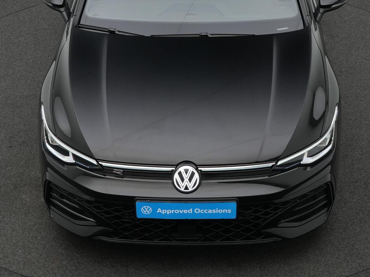 Volkswagen GOLF 1.5 eTSI 115 pk DSG R-Line Edition | Stuur-/stoelverwarming | Achteruitrijcamera | Navigatie | Adaptive Cruise