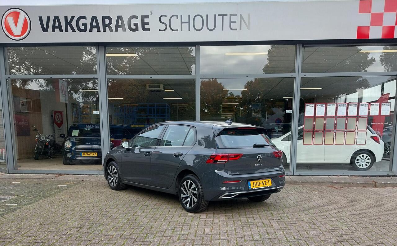 Volkswagen GOLF 1.4 eHybrid Style
