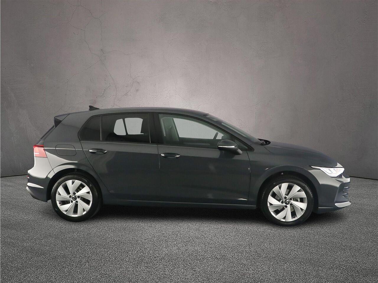 Volkswagen GOLF Life Edition 1.5 eTSI 115pk DSG Automaat Adaptive cruise control, Achteruitrijcamera, Stoelverwarming, Parkeersensoren, App connect, LED koplampen