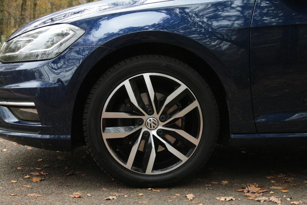 Volkswagen GOLF Variant 1.5 TSI Highline | Carplay | ACC | Camera