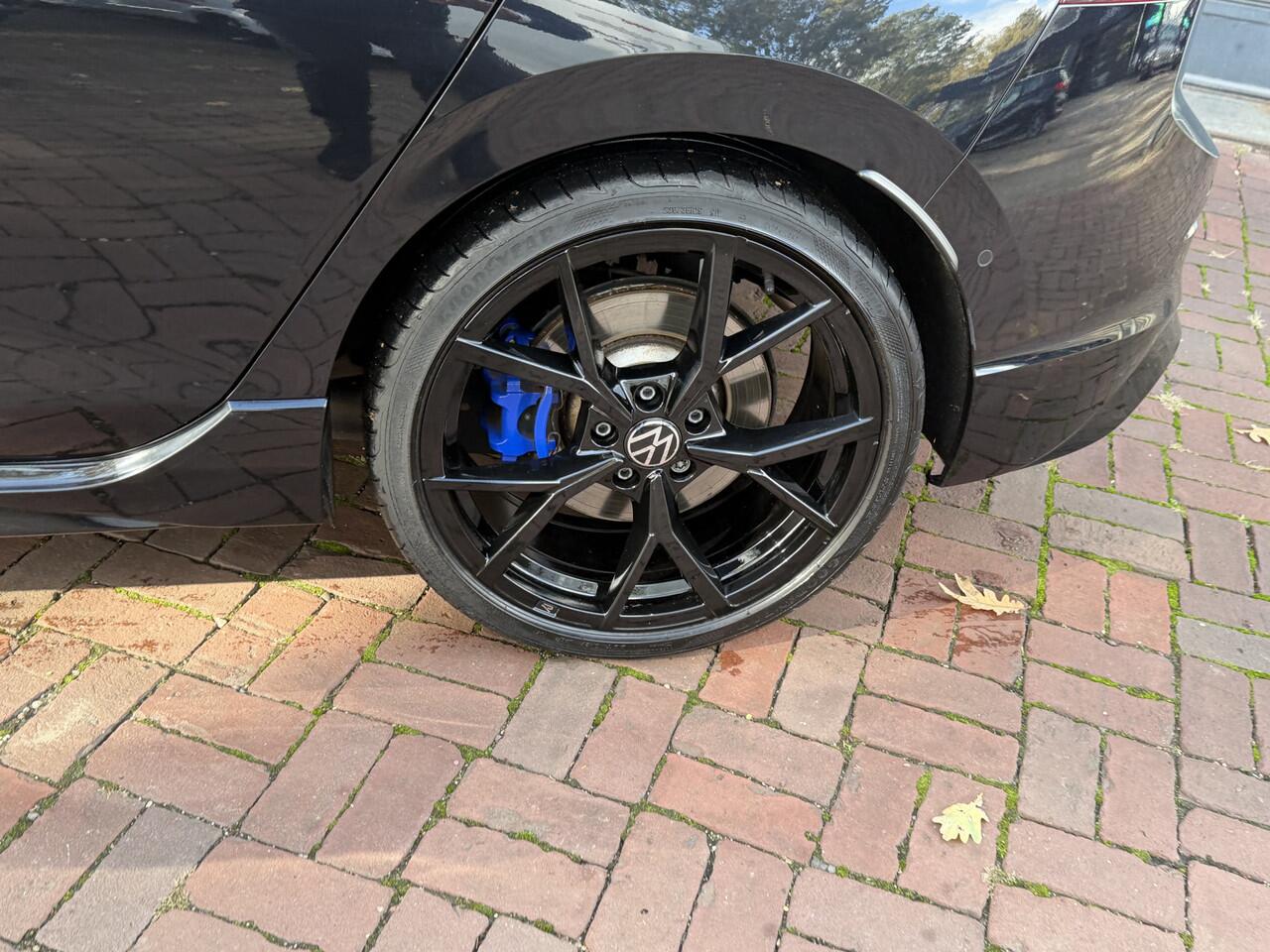 Volkswagen GOLF 2.0 TSI R 4Motion Performance | Akra | Pano | HUD | H&K | 320pk 2021 1e eigenaar