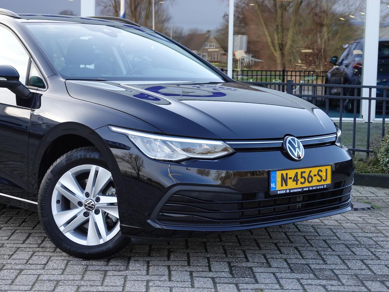 Volkswagen GOLF Variant 1.0 eTSI AUTOMAAT 110PK Life ADAPT. CRUISE | LMV | ECC | PDC