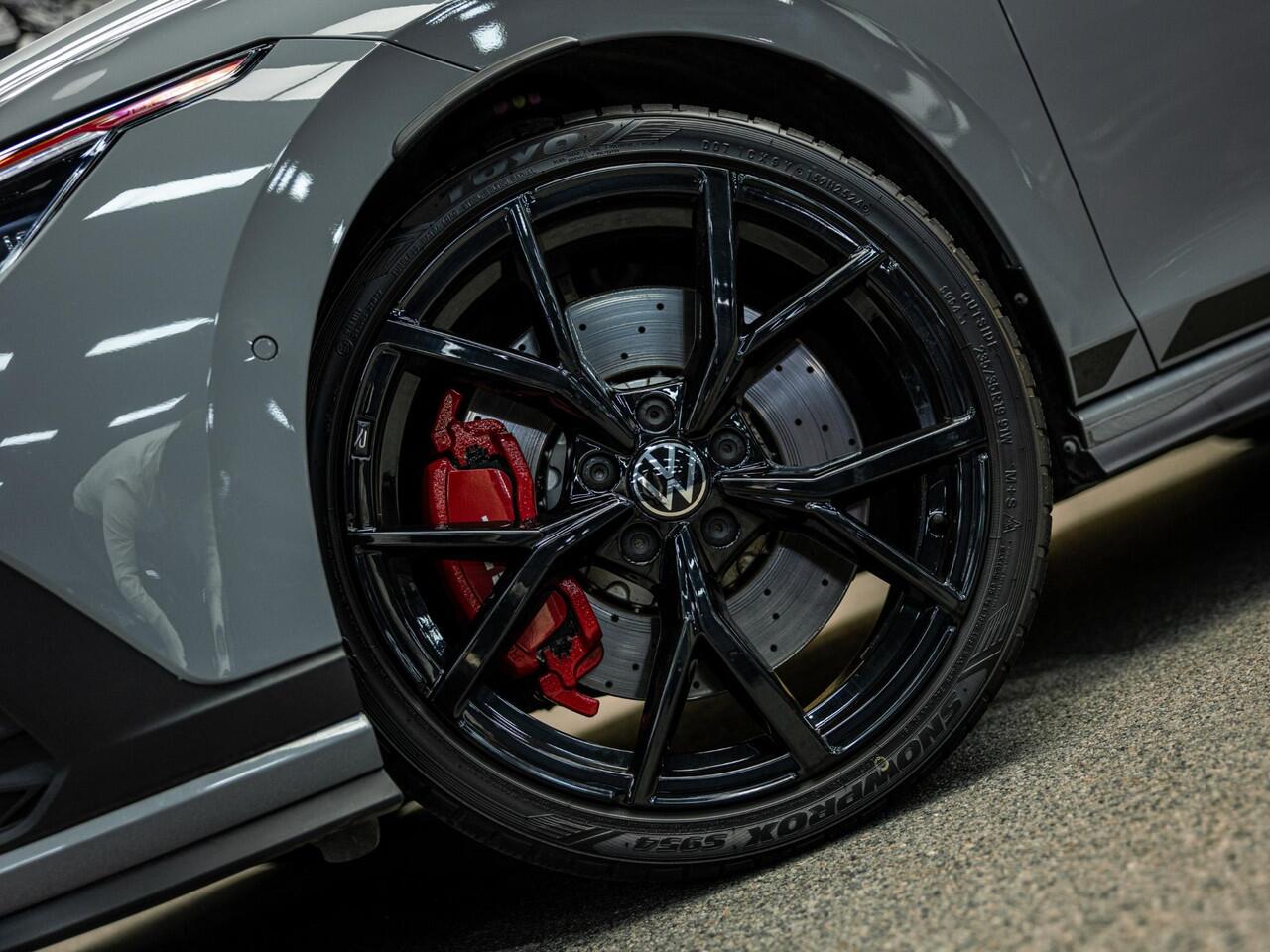 Volkswagen GOLF 2.0 TSI GTI Clubsport | Harman\Kardon | Pano | Akrapovic |