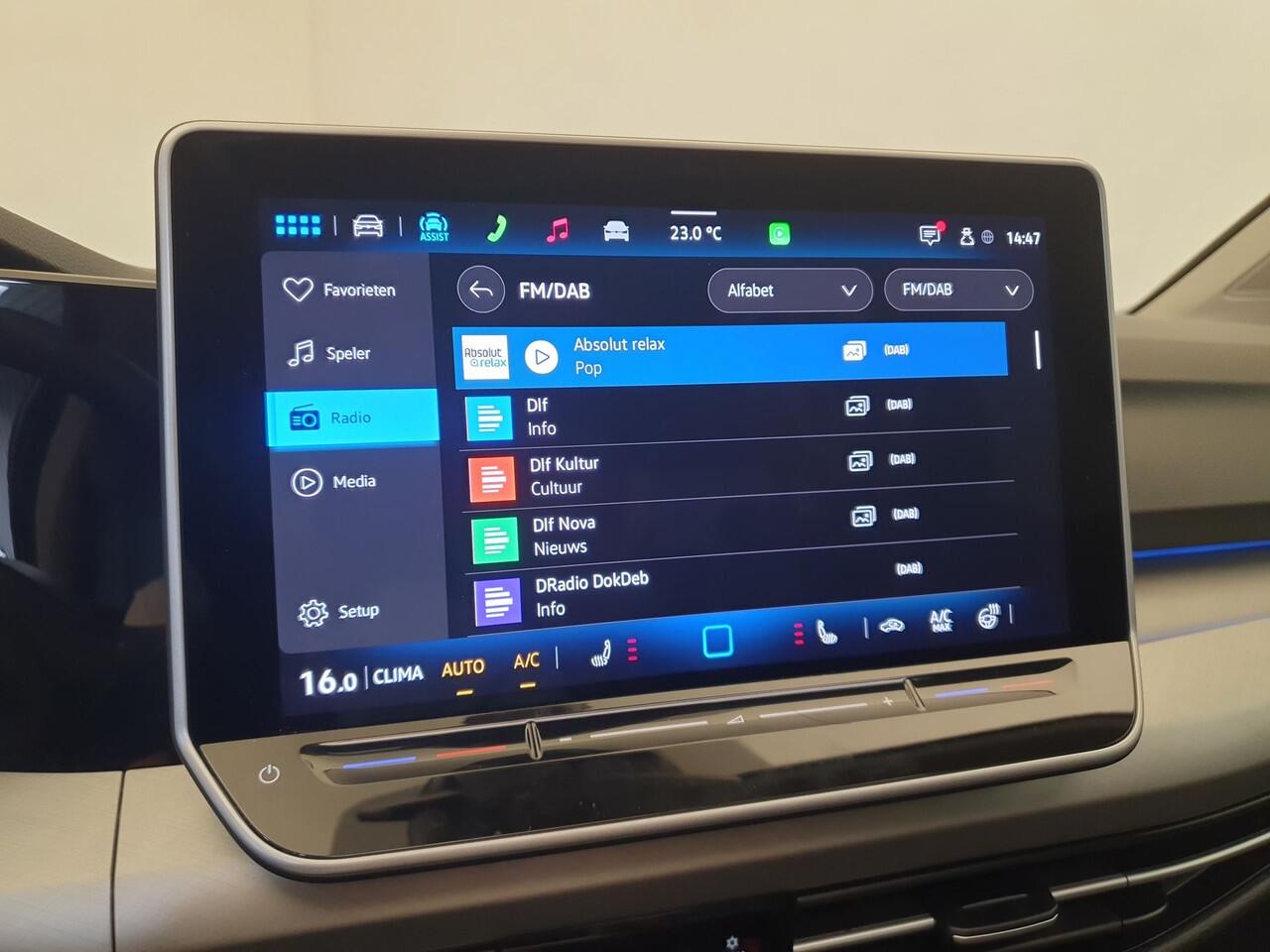 Volkswagen GOLF 1.5 eTSI 115pk DSG/AUT Life Edition Panoramadak, Camera, ergoActive