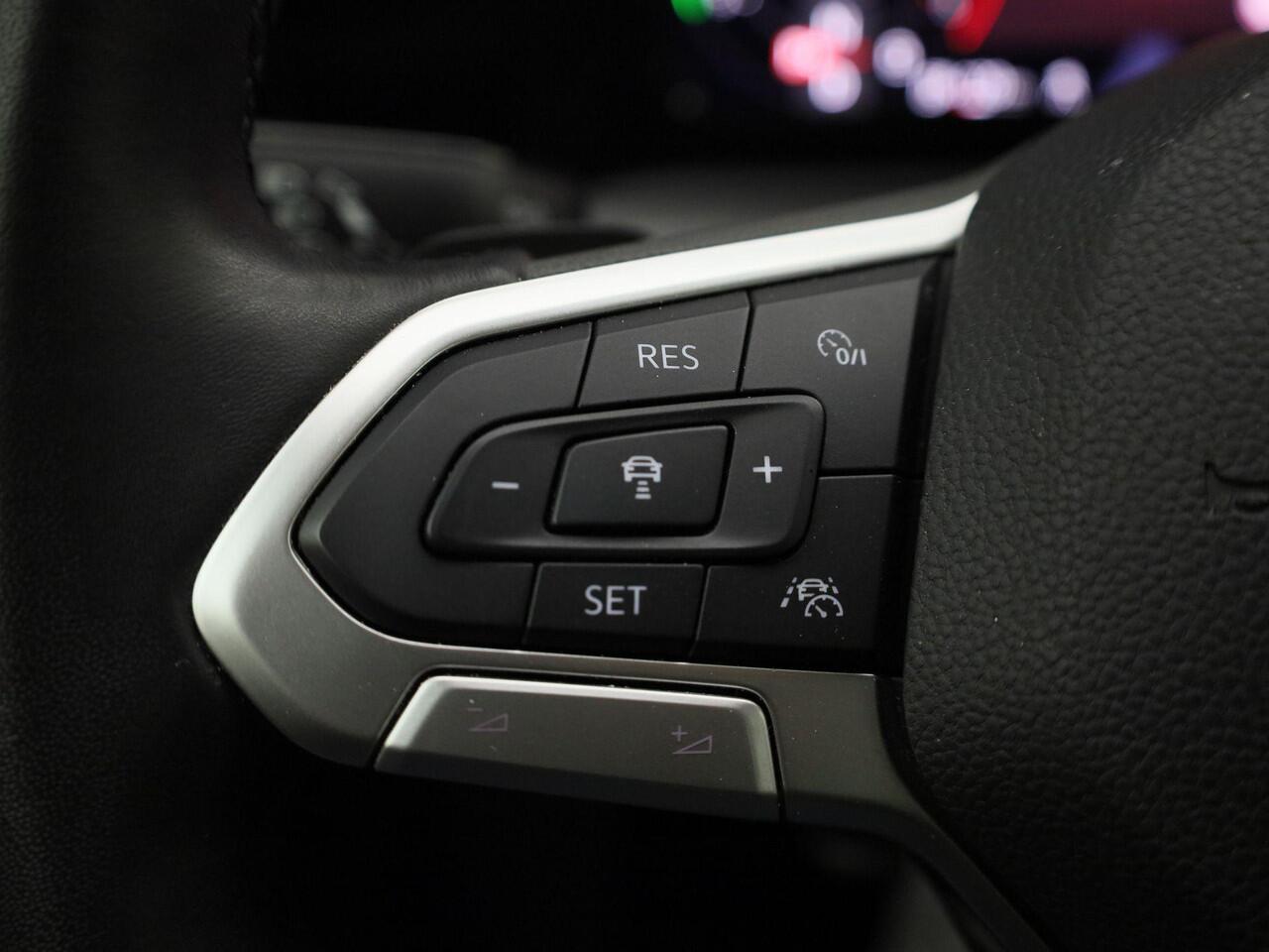 Volkswagen GOLF 1.4eHybrid 150kW/204PK Style DSG · Navigatie · Camera + Parkeersensoren · Stoel- & stuurverwarming