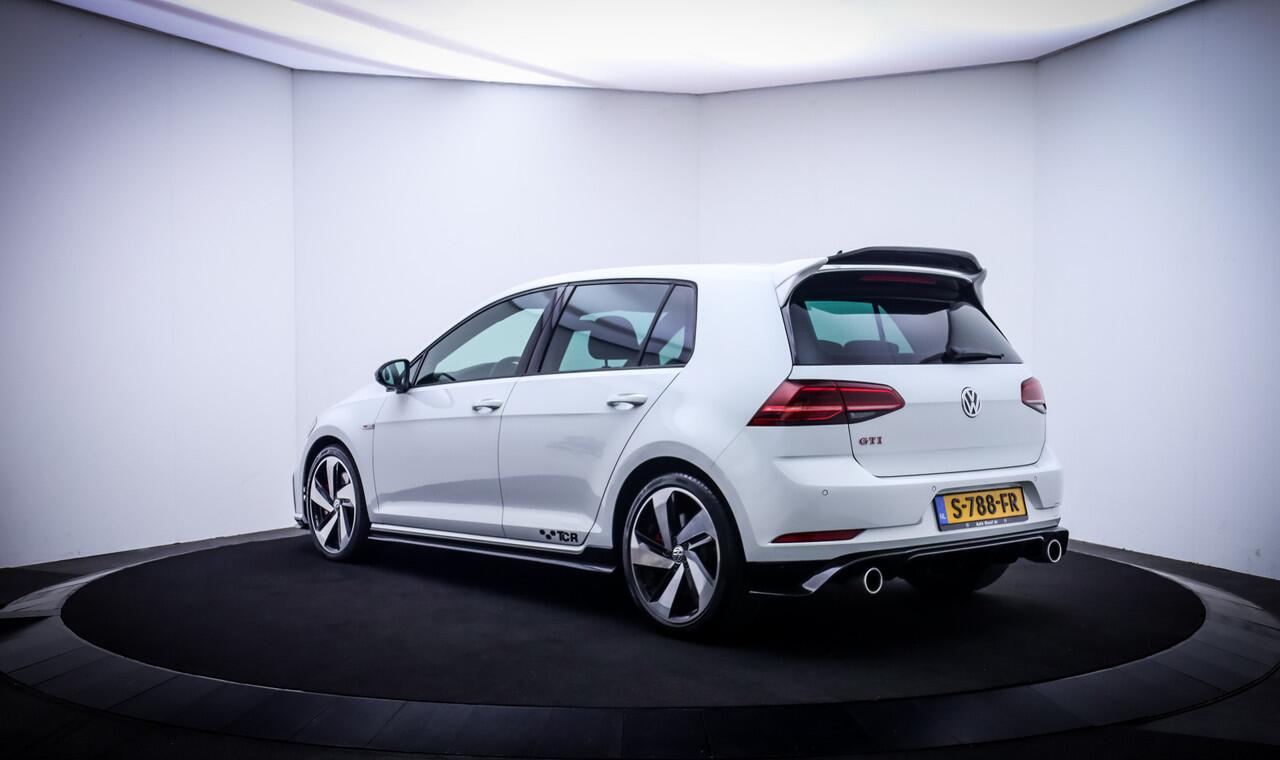 Volkswagen GOLF 2.0GTI TCR Dsg DIGIDASH/FULL LED/CARPLAY/STOELVERW./ACC/LMV 18''/DAB+