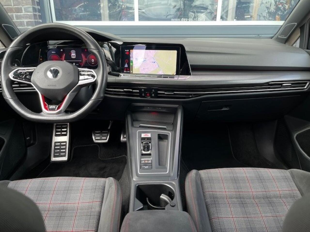 Volkswagen GOLF 2.0 TSI GTI - PANO - IQ LIGHT - HARMAN KARDON - 18 INCH