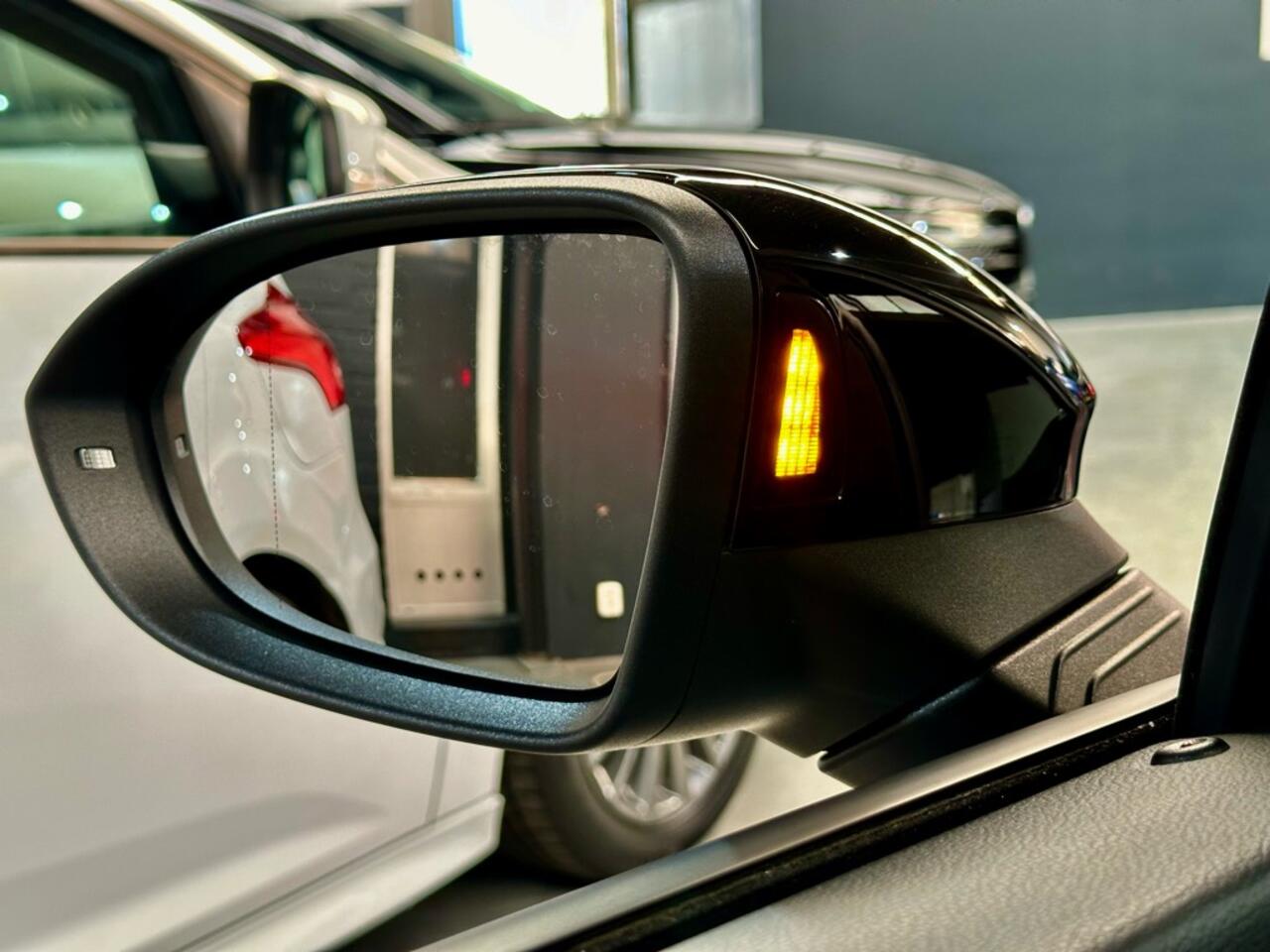 Volkswagen GOLF 2.0 TSI GTI PANO|IQ LIGHT|DCC|ACC|NARDO