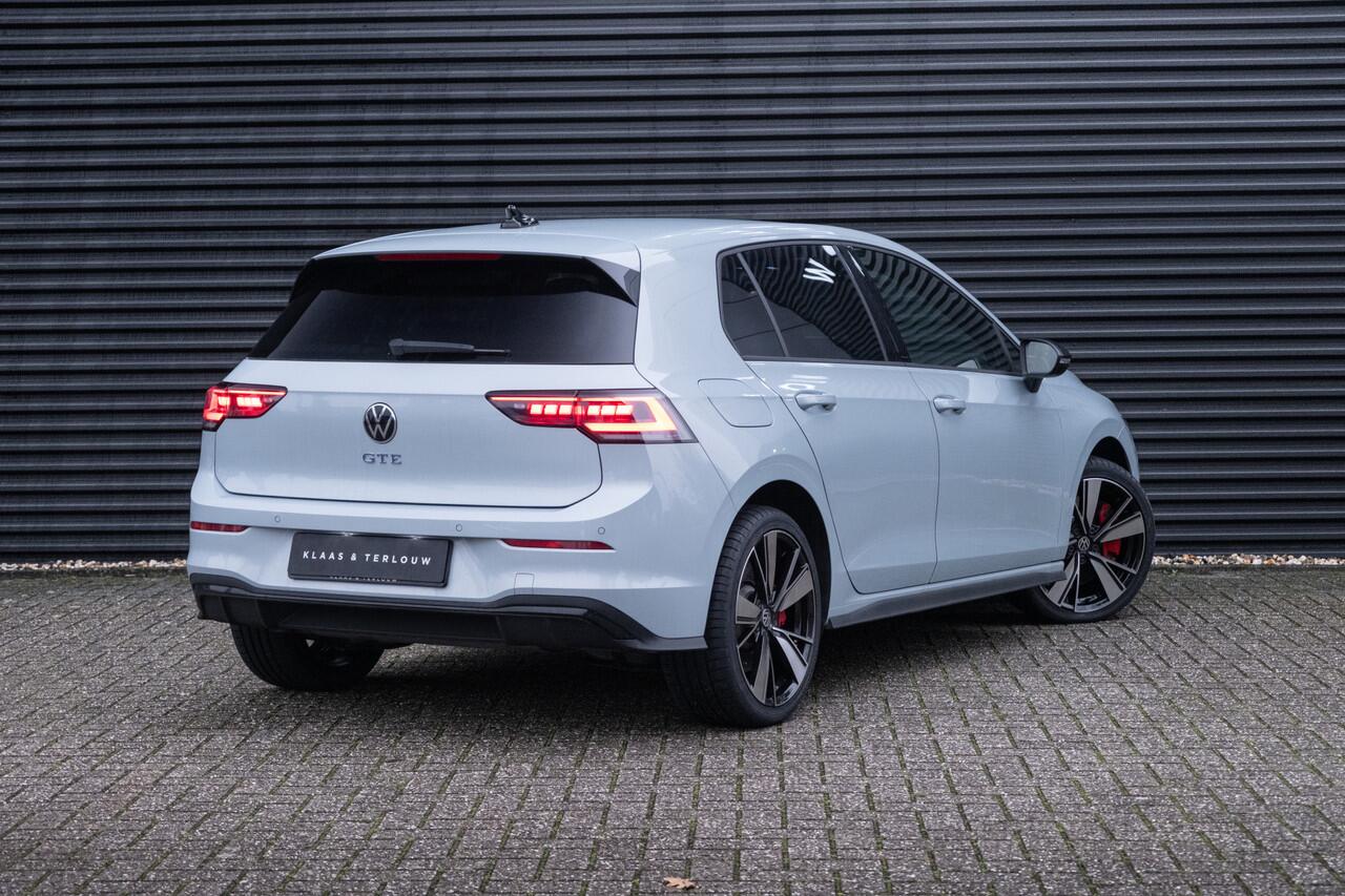 Volkswagen GOLF 8.5 1.5 eHybrid GTE / IQ Light / 3 zone airco / Apple Carplay / Ice Blue Metallic / ACC Cruise Control