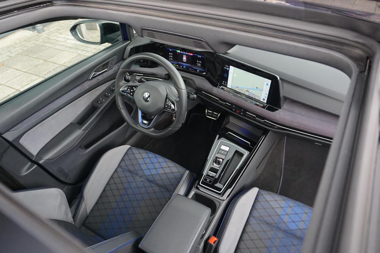 Volkswagen GOLF 2.0 TSI R 4Motion | Performance Pack | PANO | Trekhaak