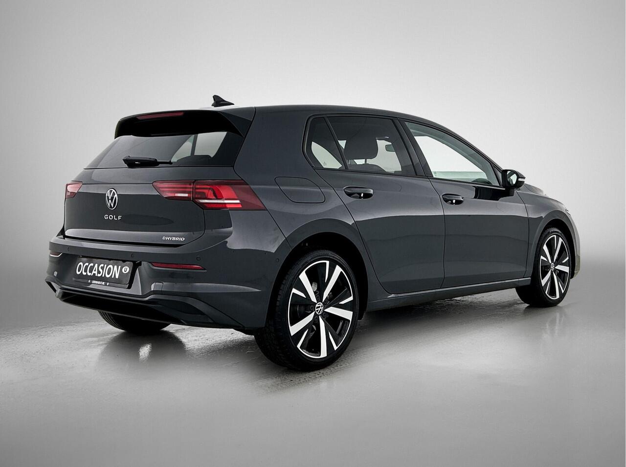 Volkswagen GOLF 1.5 eHybrid 204pk Life Edition DSG / Stoel+ Stuurverwarming / Camera / Cruise control