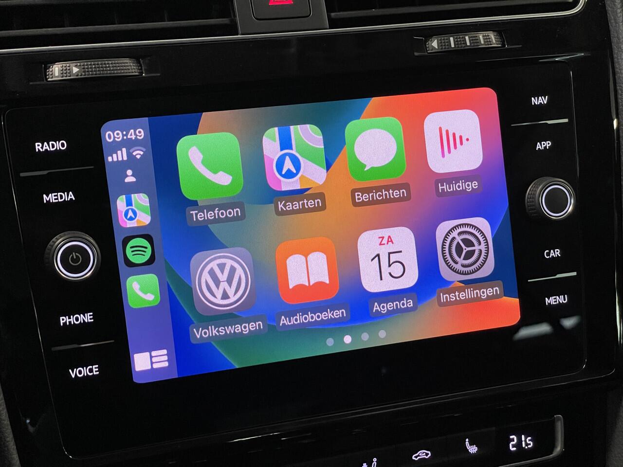 Volkswagen GOLF Variant 1.5 TSI Highline Business | Automaat! | Massagestoel | Apple Carplay | Android Auto | Navigatie | Stoelverwarming | Led | Adaptieve Cruise Control | Isofix | Parkeersensoren |