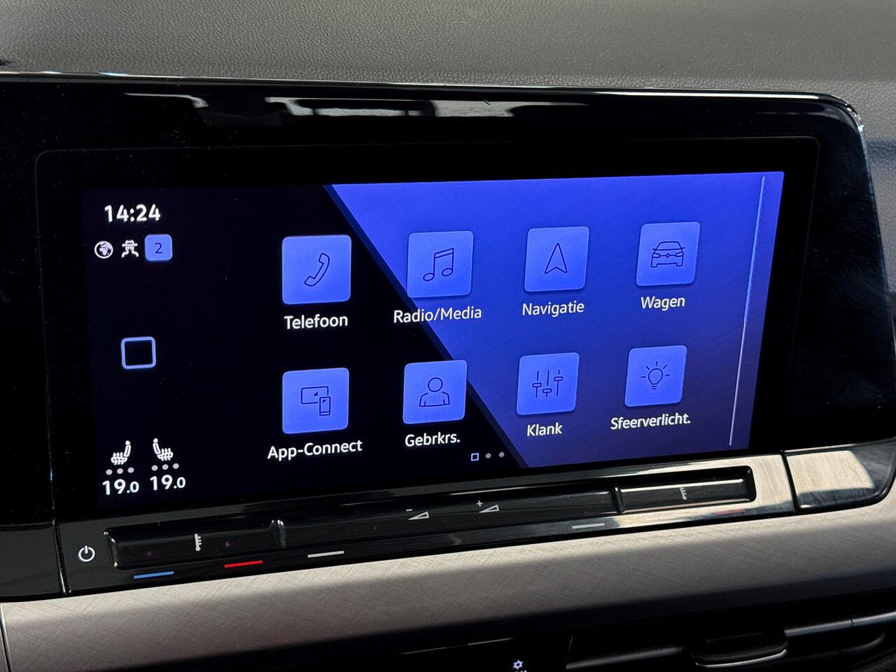 Volkswagen GOLF 1.5 eTSI 150pk Style Koplampverlichting LED Plus | Navigatie 'Discover Pro' | Winter Pakket