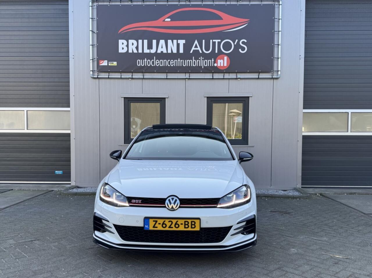 Volkswagen GOLF GTI Tcr