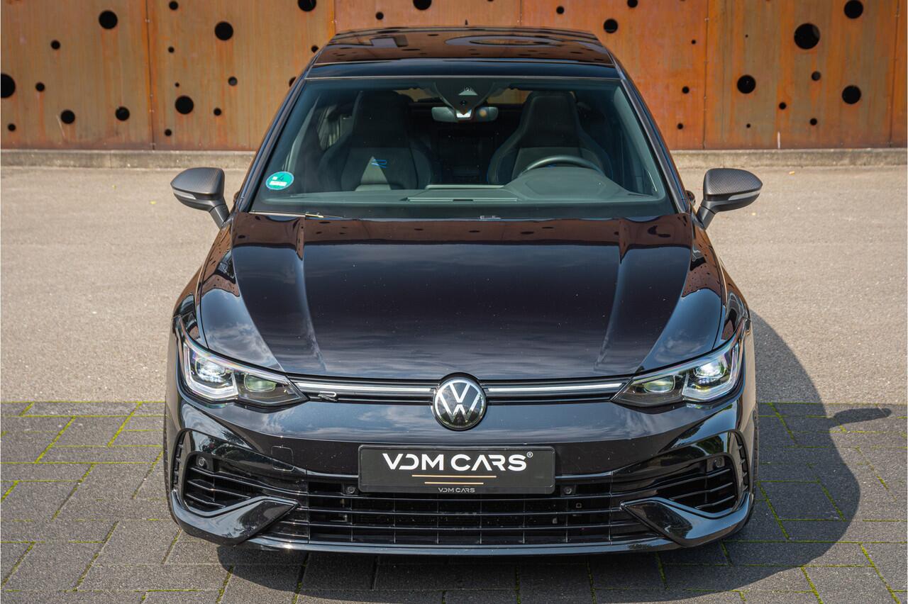 Volkswagen GOLF R 2.0 TSI R 4Motion | AKRAPOVIC | STAGE 2 | IQ.DRIVE | PANO | PERFORMANCE |