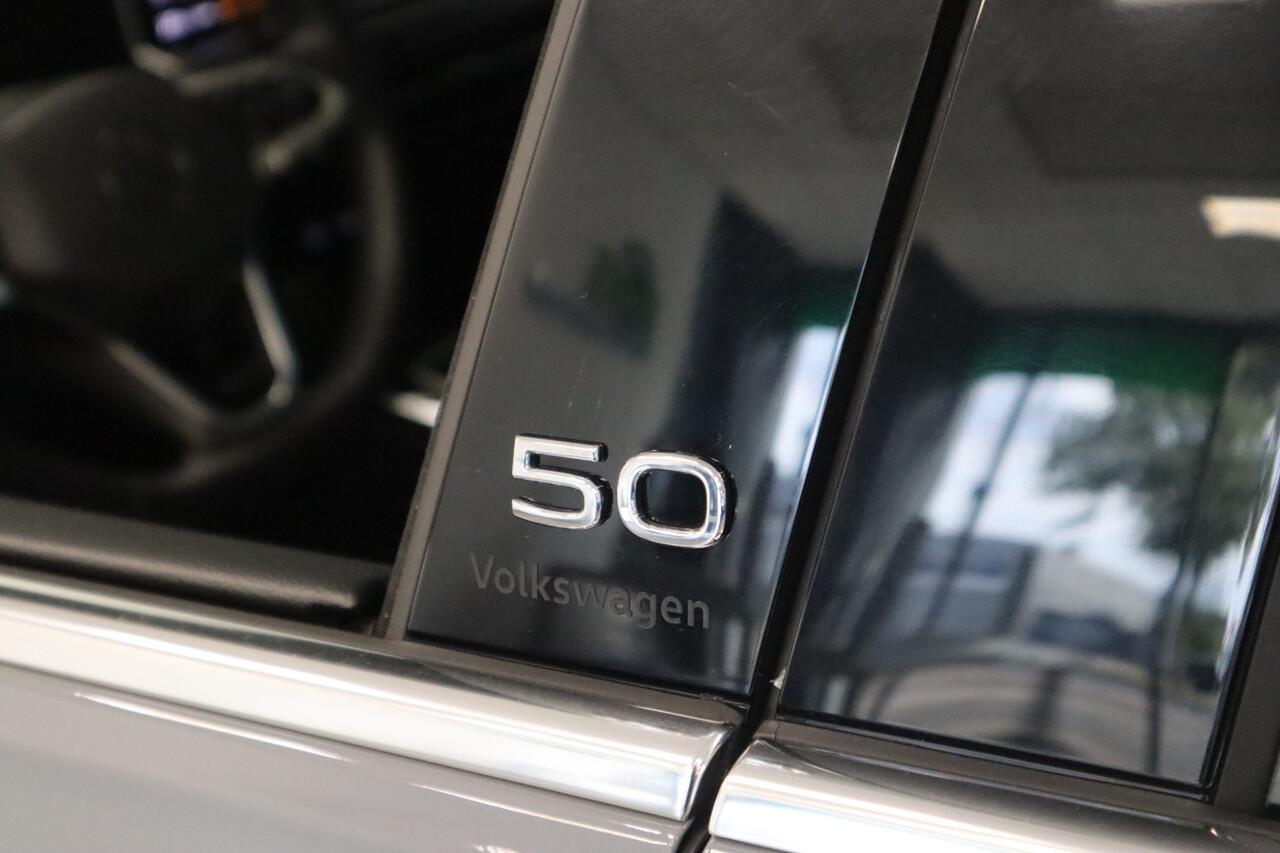 Volkswagen GOLF 1.5 eTSI 50 Edition IQ-Light Head-up Panoramadak